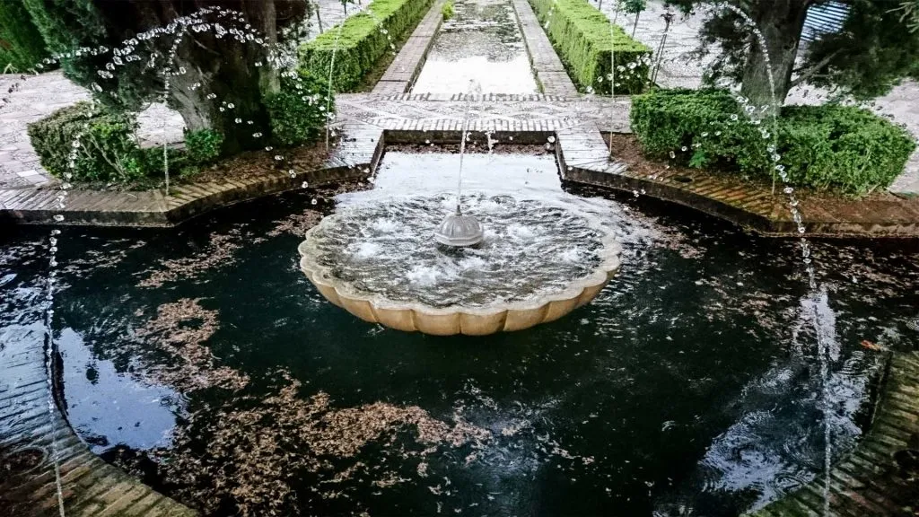 Fountain_Con